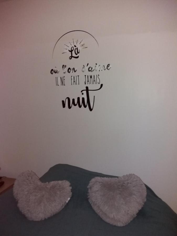 Le Petit Nid Douillet Bed and Breakfast Trescléoux Exteriör bild