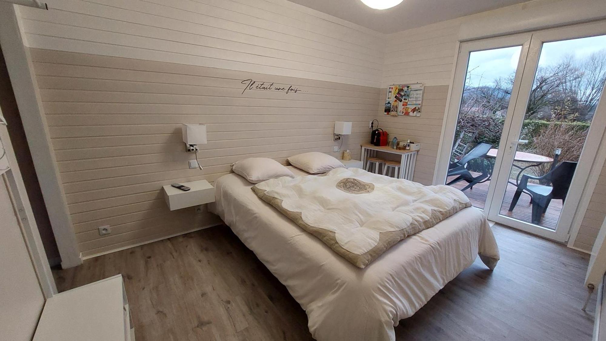 Le Petit Nid Douillet Bed and Breakfast Trescléoux Exteriör bild